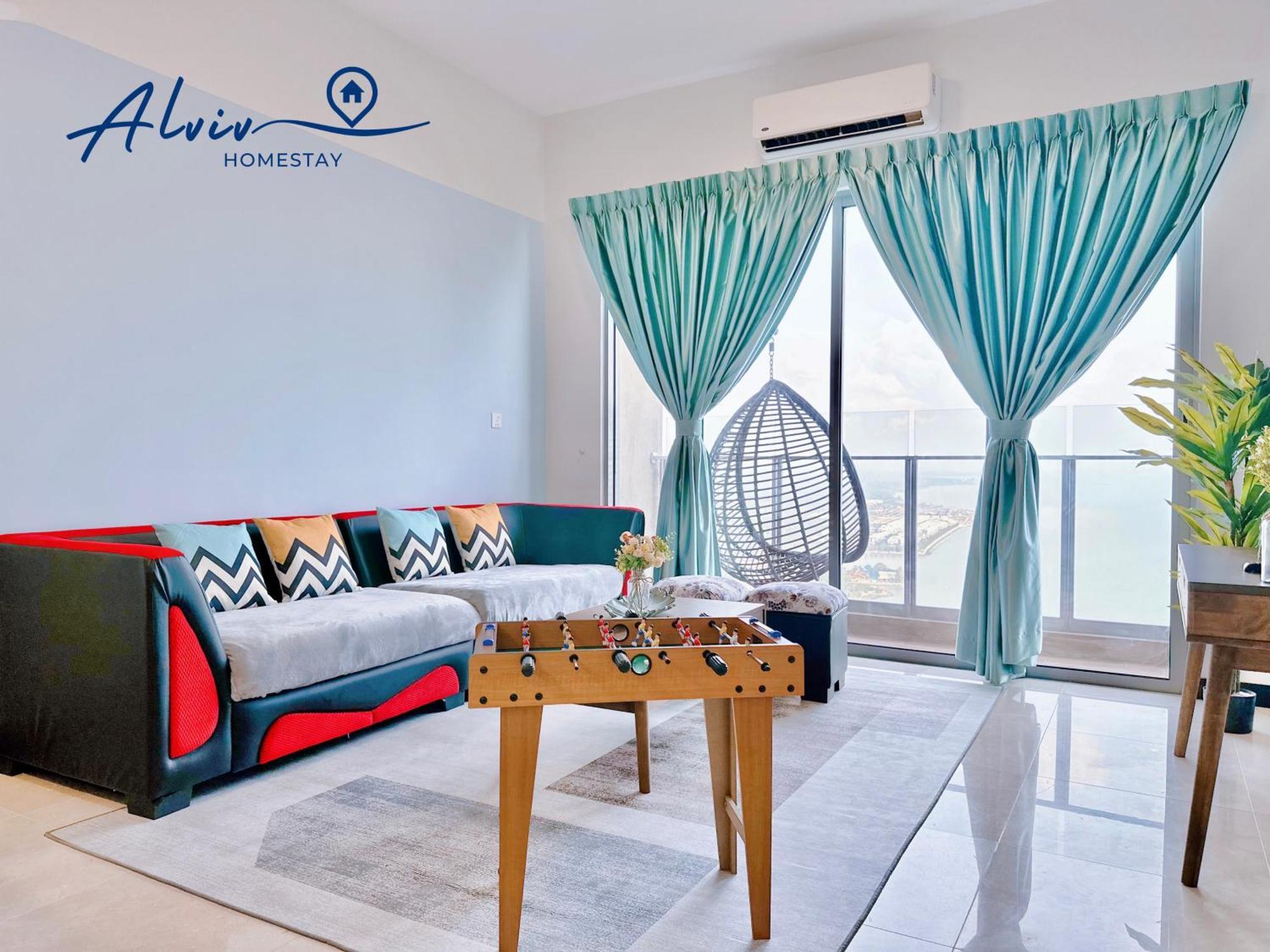 Silverscape: Luxury With Infinity Pool Near Jonker Street Apartment
