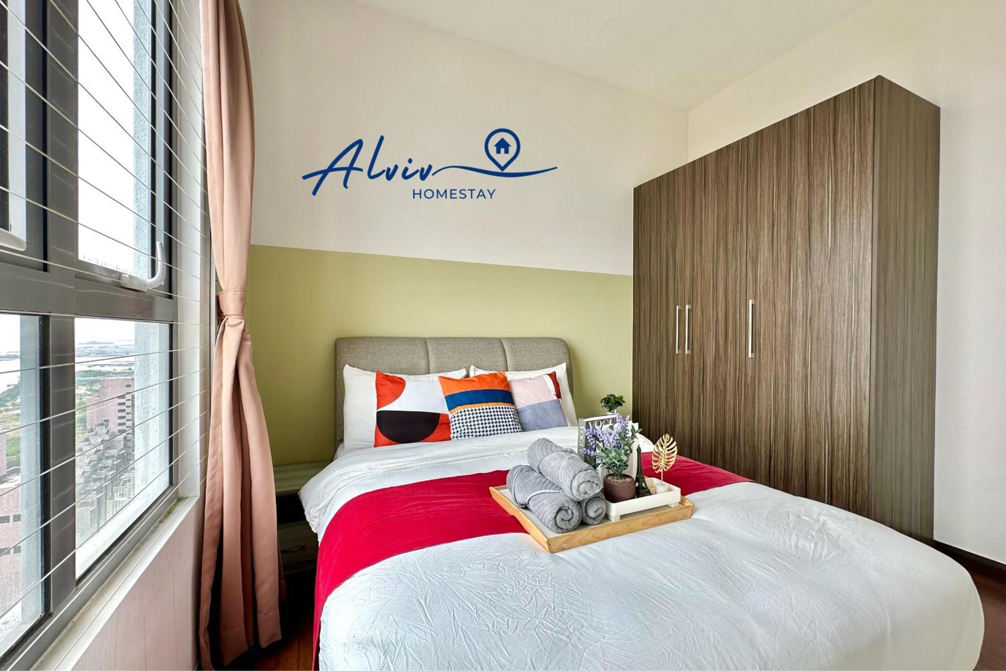 Silverscape: Luxury With Infinity Pool Near Jonker Street Apartment